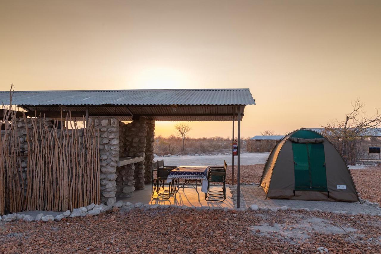 Etosha Trading Post Campsite Okaukuejo Buitenkant foto